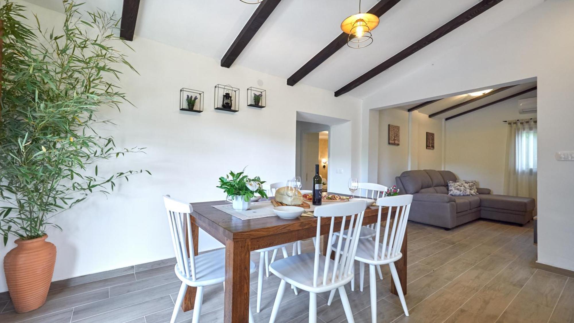 Casa Valla By Rent Istria Buzet Room photo