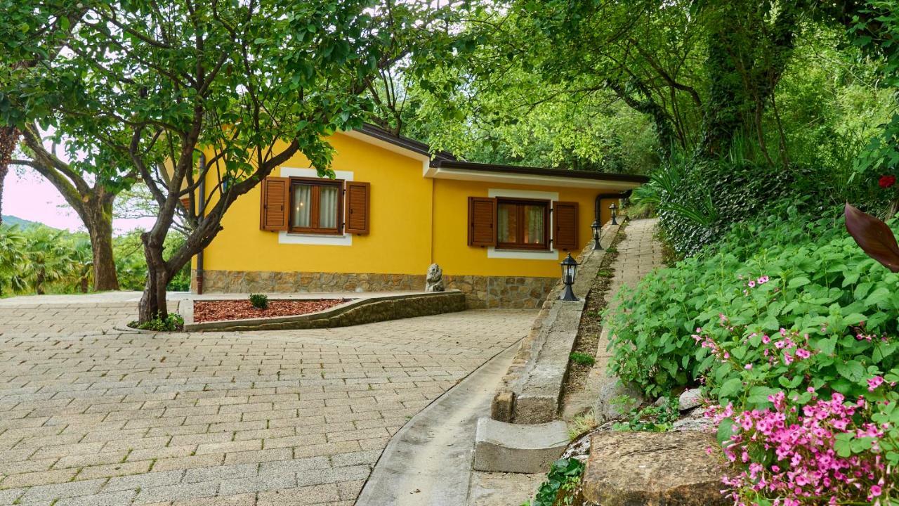 Casa Valla By Rent Istria Buzet Exterior photo